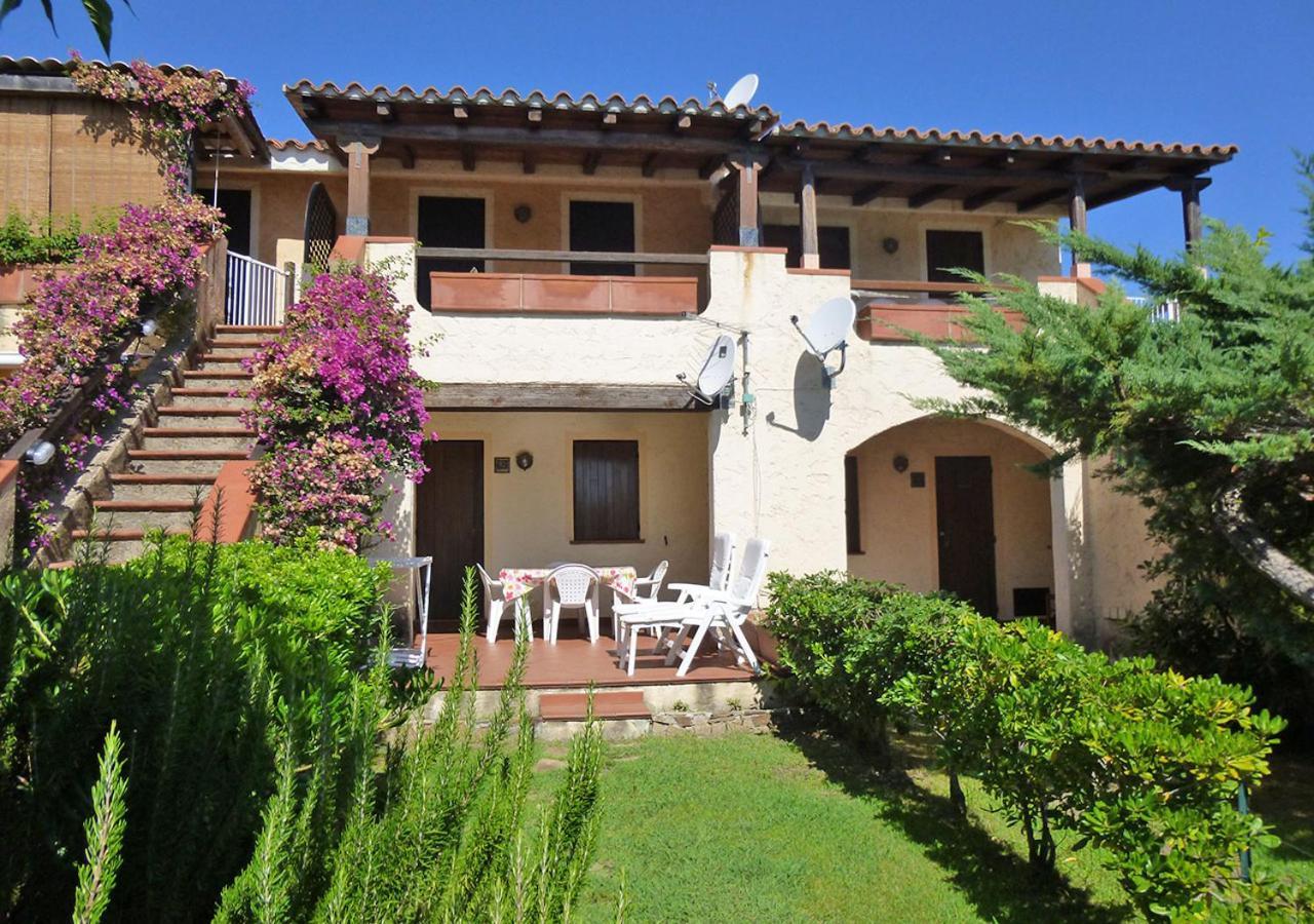 Appartement Le Maree Costa Ottiolu à Porto Ottiolu Extérieur photo